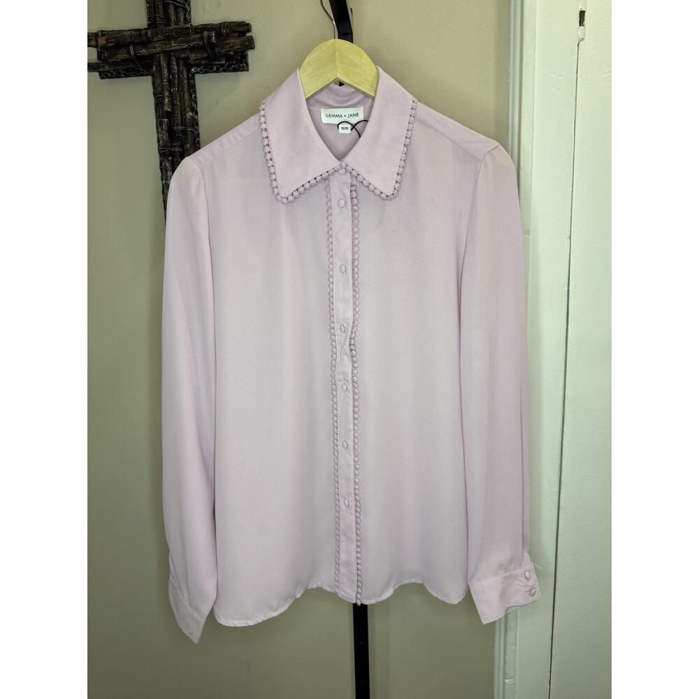 NWT Gemma + Jane Pink Button Down Blouse Size Medium